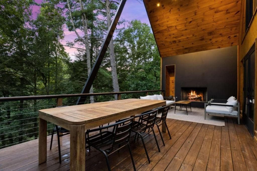 3 bedroom, 3 bathroom, 1,260 sq ft single family residence for sale at 43 Dogwood Riverside Drive, Blue Ridge, GA 30513 — photo 10