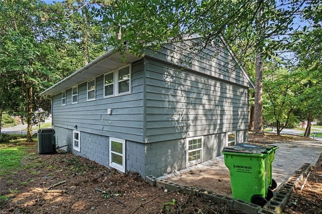 5 bedroom, 2 bathroom, 1,950 sq ft single family residence for sale at 4123 Pilgrim Place, Austell, GA 30106 — photo 5