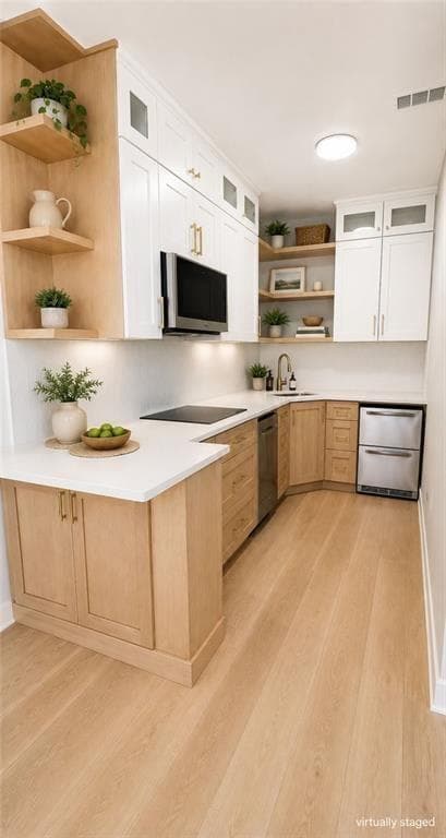 1 bedroom, 1 bathroom, 625 sq ft condominium for sale at 1421 Peachtree Street 203A, Atlanta, GA 30309 — photo 1 of 25