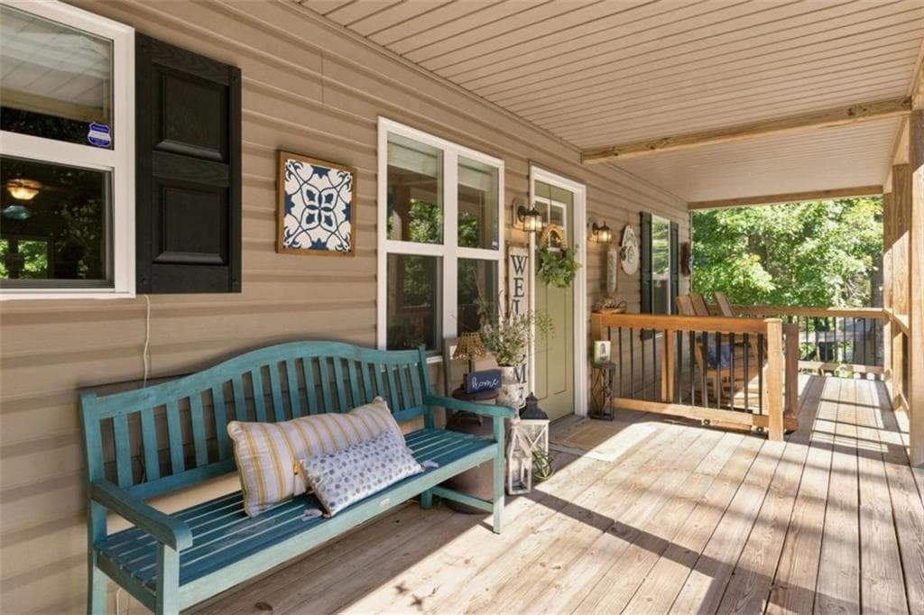 4 bedroom, 4 bathroom, 2,860 sq ft single family residence for sale at 20 Foxhound Court, Ellijay, GA 30540 — photo 4
