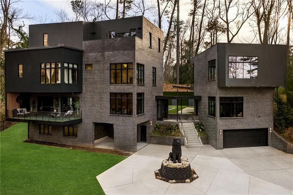 7 bedroom, 7 bathroom, 7,396 sq ft single family residence for rent at 345 Pinecrest Road, Atlanta, GA 30342 for $30,000 a month — photo 1 of 60