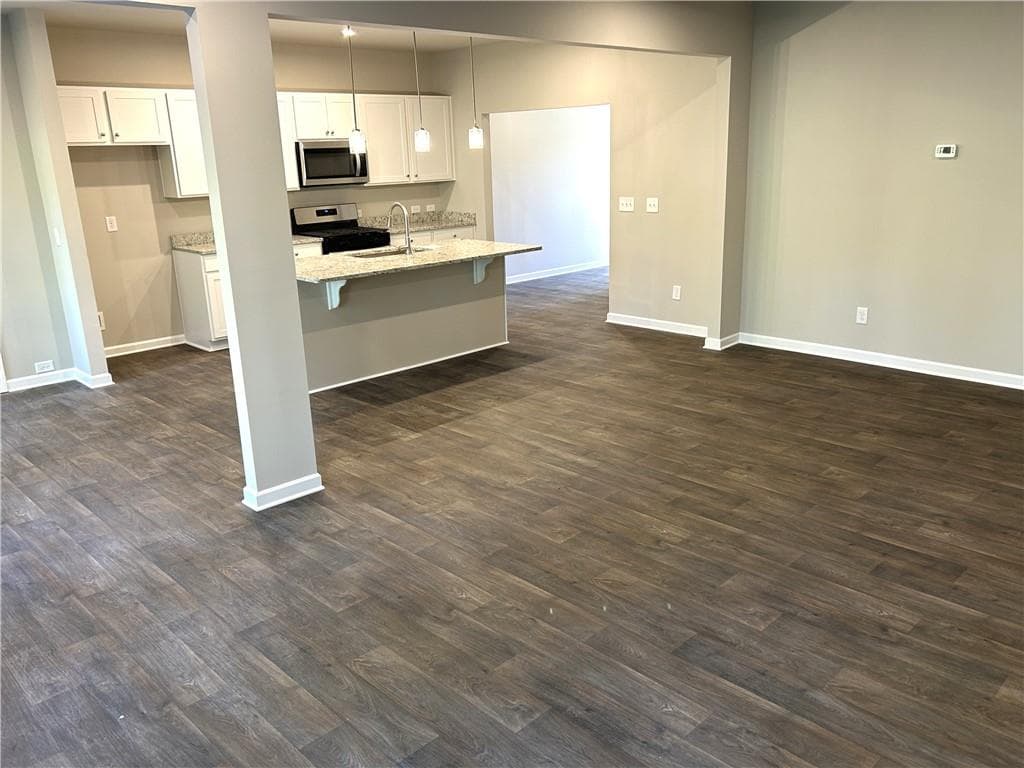 3 bedroom, 3 bathroom, 1,933 sq ft townhouse for sale at 1223 Park Center Circle, Mableton, GA 30168 — photo 4