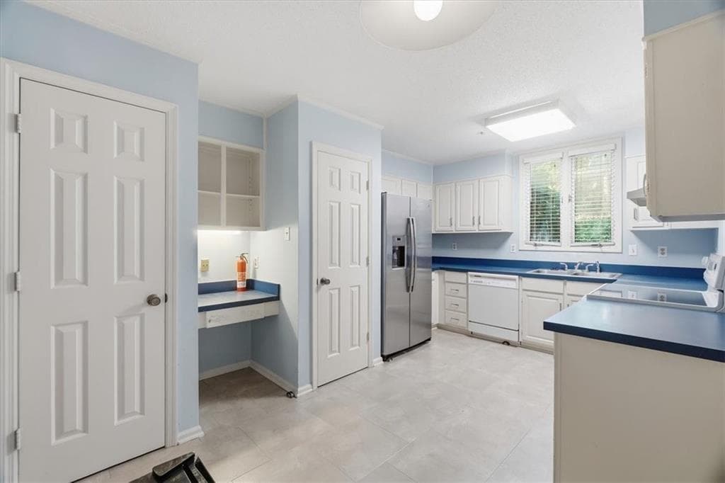 3 bedroom, 3 bathroom, 2,840 sq ft townhouse for sale at 4138 D Youville Trace, Atlanta, GA 30341 — photo 5
