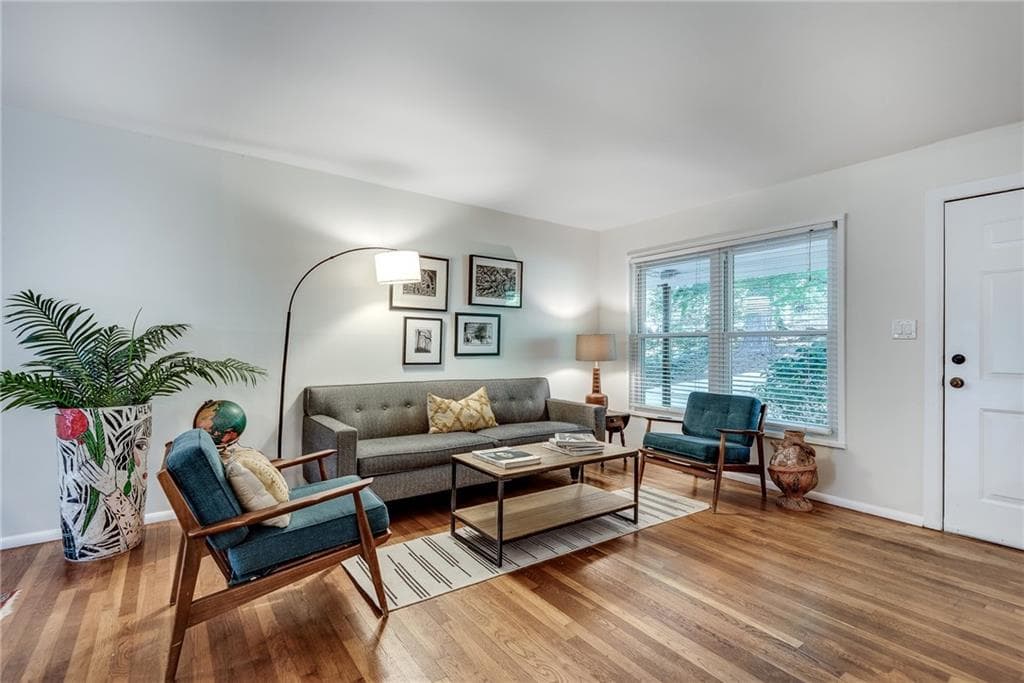 3 bedroom, 2 bathroom, 2,000 sq ft single family residence for sale at 1275 Sparrow Lane, Decatur, GA 30033 — photo 6