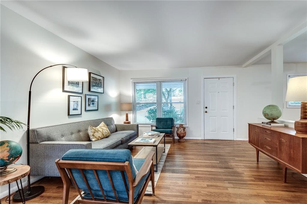 3 bedroom, 2 bathroom, 2,000 sq ft single family residence for sale at 1275 Sparrow Lane, Decatur, GA 30033 — photo 7