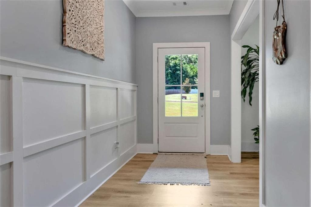 5 bedroom, 3 bathroom, 3,198 sq ft single family residence for sale at 170 Rose Creek Drive, Covington, GA 30014 — photo 6