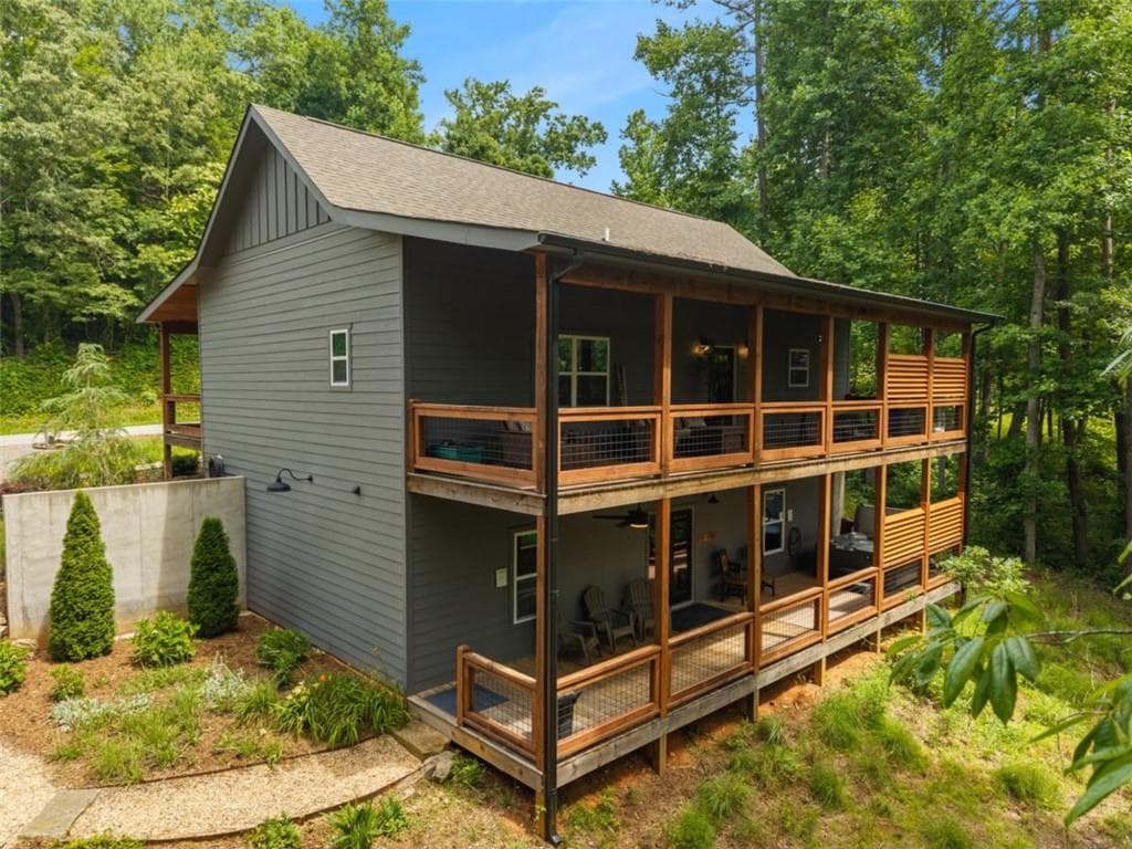 3 bedroom, 3 bathroom, 2,464 sq ft single family residence for sale at 531 Sowers Road, Blue Ridge, GA 30513 — photo 3