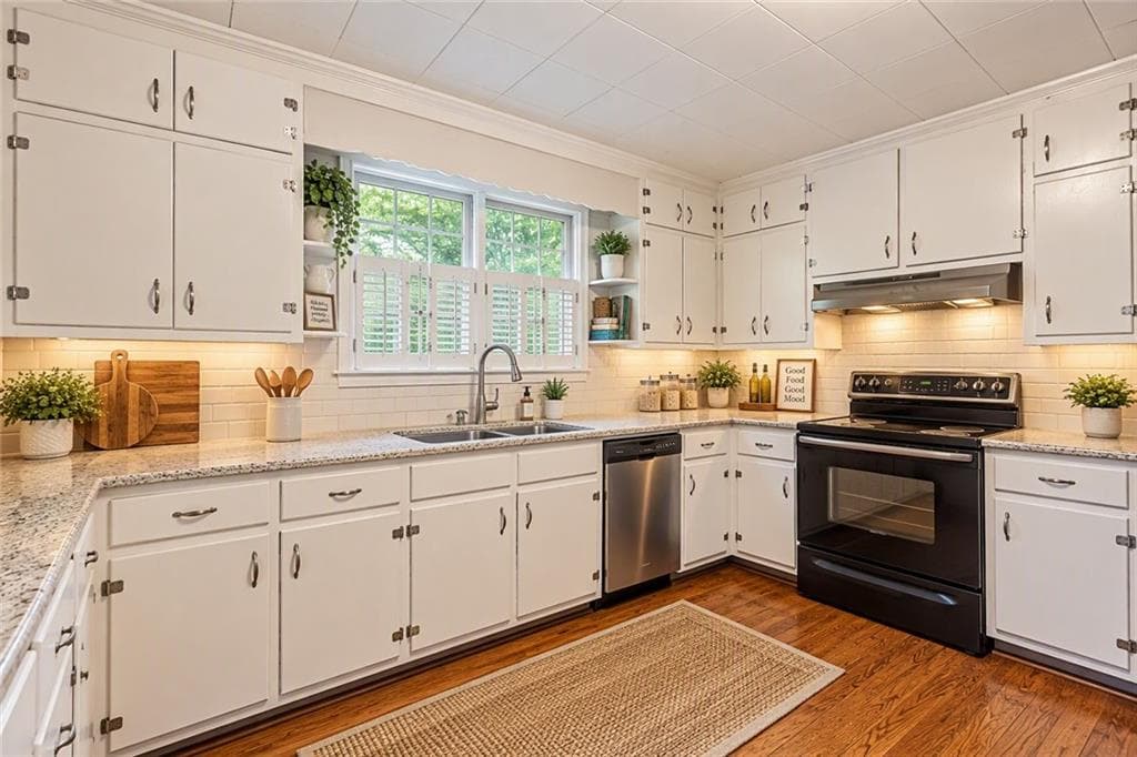 1 bedroom, 2 bathroom, 1,500 sq ft single family residence for sale at 452 South Cherokee Road, Social Circle, GA 30025 — photo 5