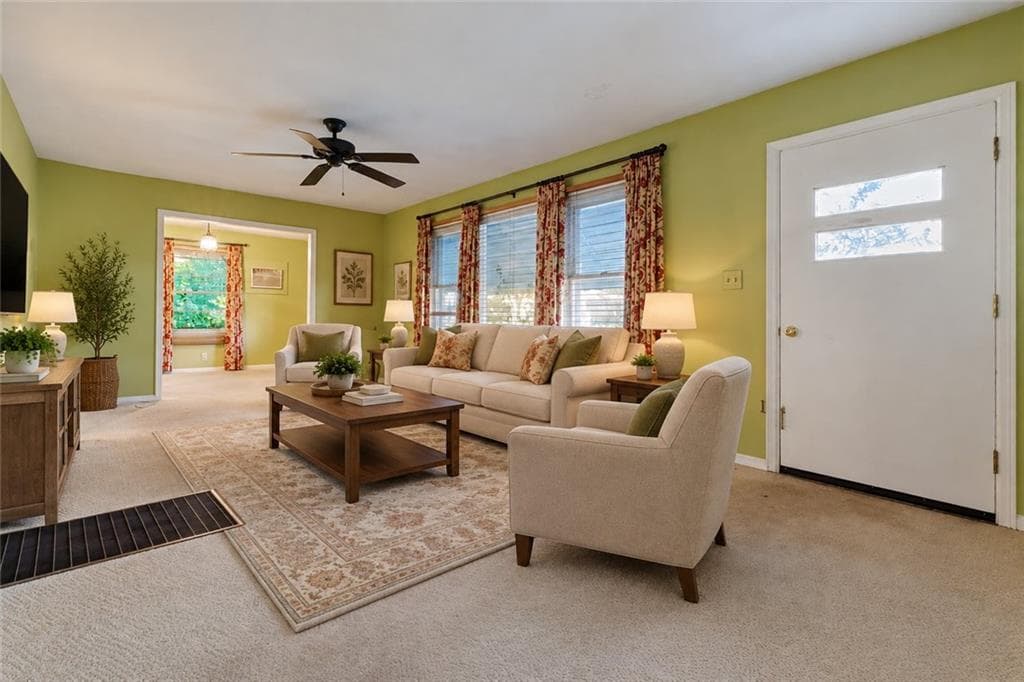 2 bedroom, 1 bathroom, 1,225 sq ft single family residence for sale at 5324 Ash Street, Forest Park, GA 30297 — photo 3