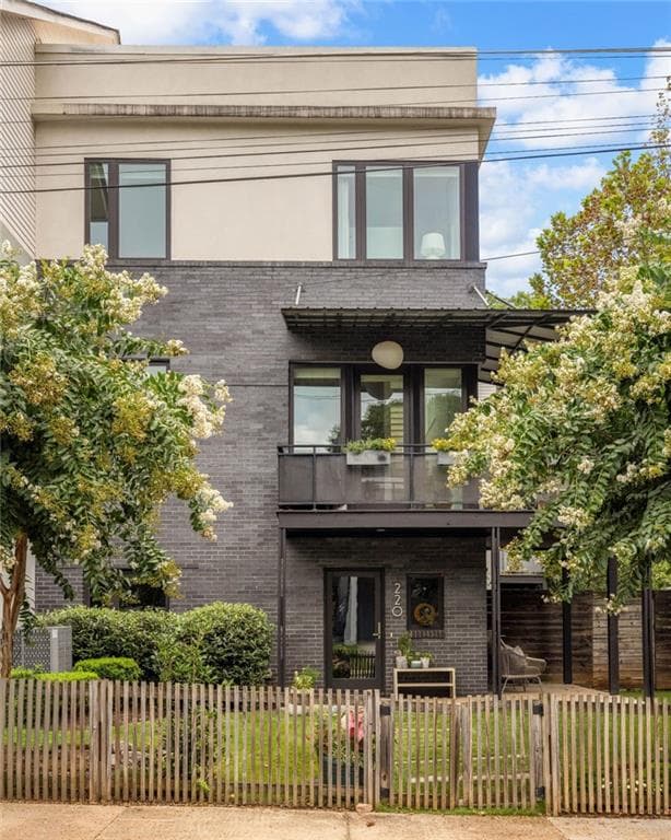 4 bedroom, 4 bathroom, 2,870 sq ft townhouse for rent at 220 Wilbur Avenue, Atlanta, GA 30316 for $4,500 a month — photo 1 of 60