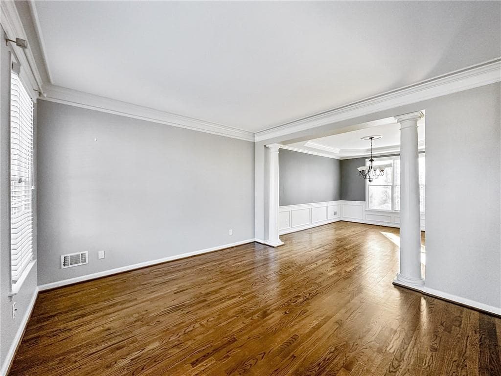 5 bedroom, 5 bathroom, 5,631 sq ft single family residence for rent at 5910 Westcroft Lane, Cumming, GA 30040 for $5,000 a month — photo 5