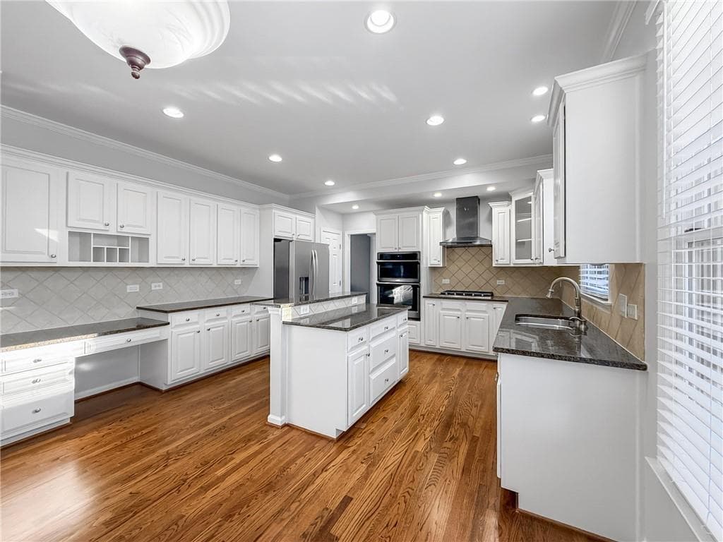 5 bedroom, 5 bathroom, 5,631 sq ft single family residence for rent at 5910 Westcroft Lane, Cumming, GA 30040 for $5,000 a month — photo 9