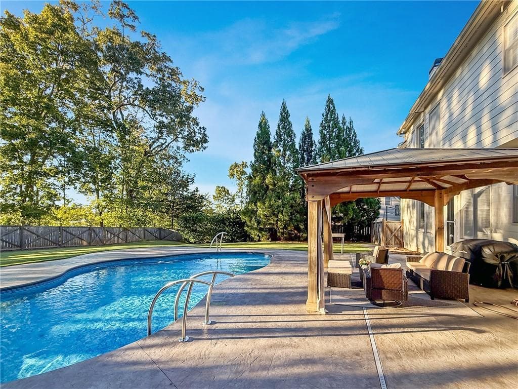 5 bedroom, 5 bathroom, 5,631 sq ft single family residence for rent at 5910 Westcroft Lane, Cumming, GA 30040 for $5,000 a month — photo 3