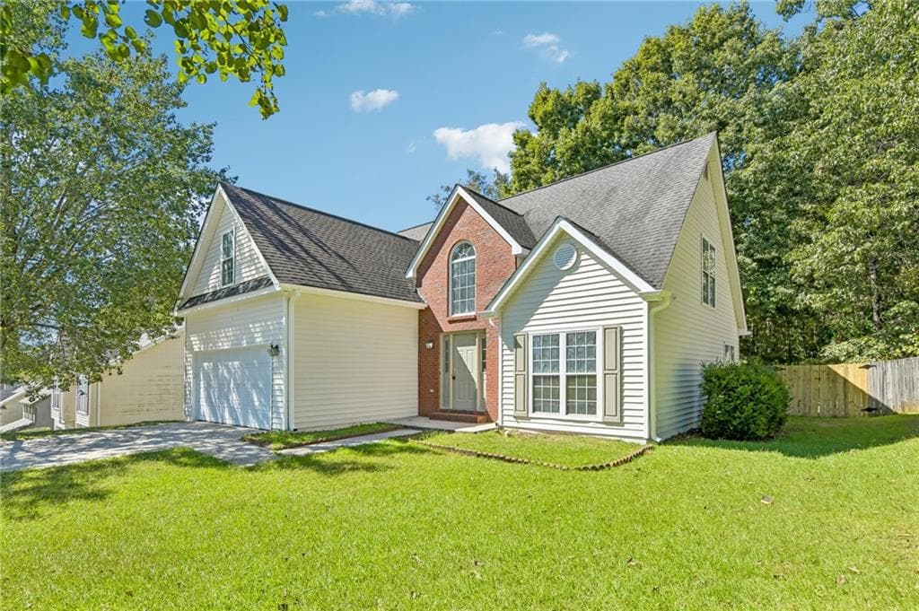 4 bedroom, 3 bathroom, 1,906 sq ft single family residence under contract at 206 Northwind Drive, Stockbridge, GA 30281 — photo 3