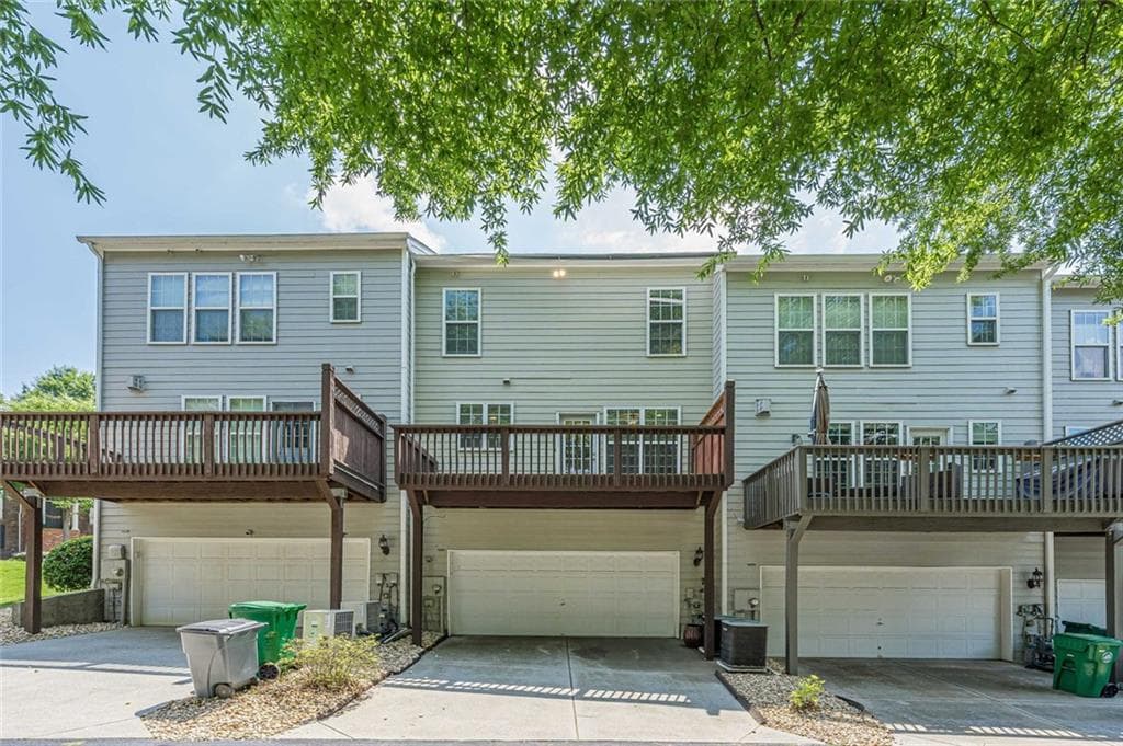 4 bedroom, 4 bathroom, 2,265 sq ft townhouse for sale at 2296 Limehurst Drive, Brookhaven, GA 30319 — photo 8