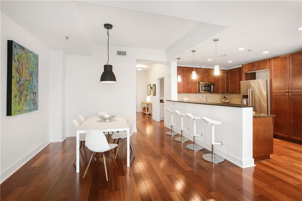 2 bedroom, 3 bathroom, 1,594 sq ft condominium for rent at 2795 Peachtree Road 1805, Atlanta, GA 30305 for $4,750 a month — photo 8