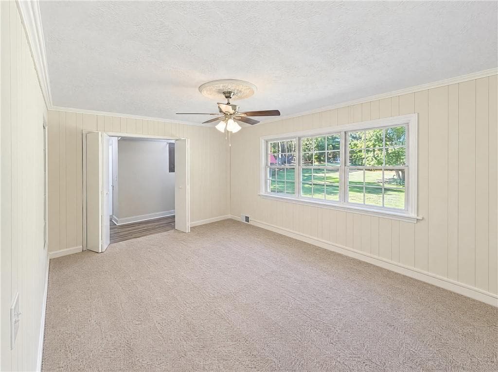 3 bedroom, 2 bathroom, 1,671 sq ft single family residence for sale at 1105 Old Loganville Road, Loganville, GA 30052 — photo 4