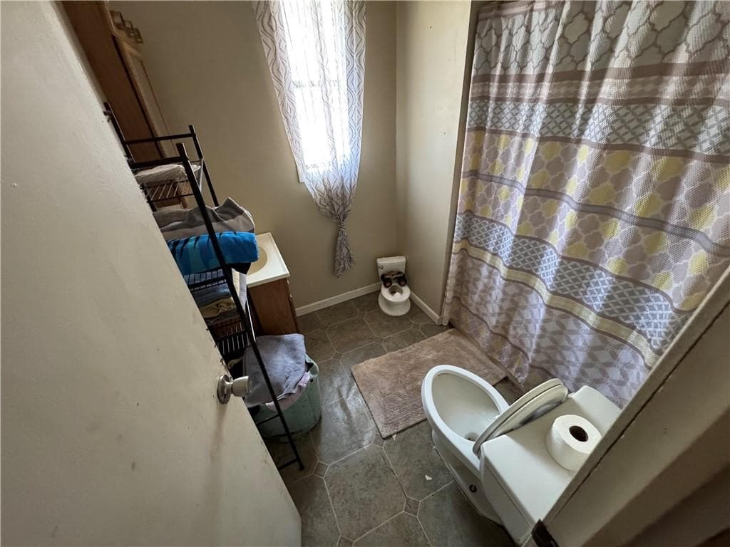 4 bedroom, 3 bathroom, 1,248 sq ft single family residence for sale at 8943 John Savage Road, Lula, GA 30554 — photo 7