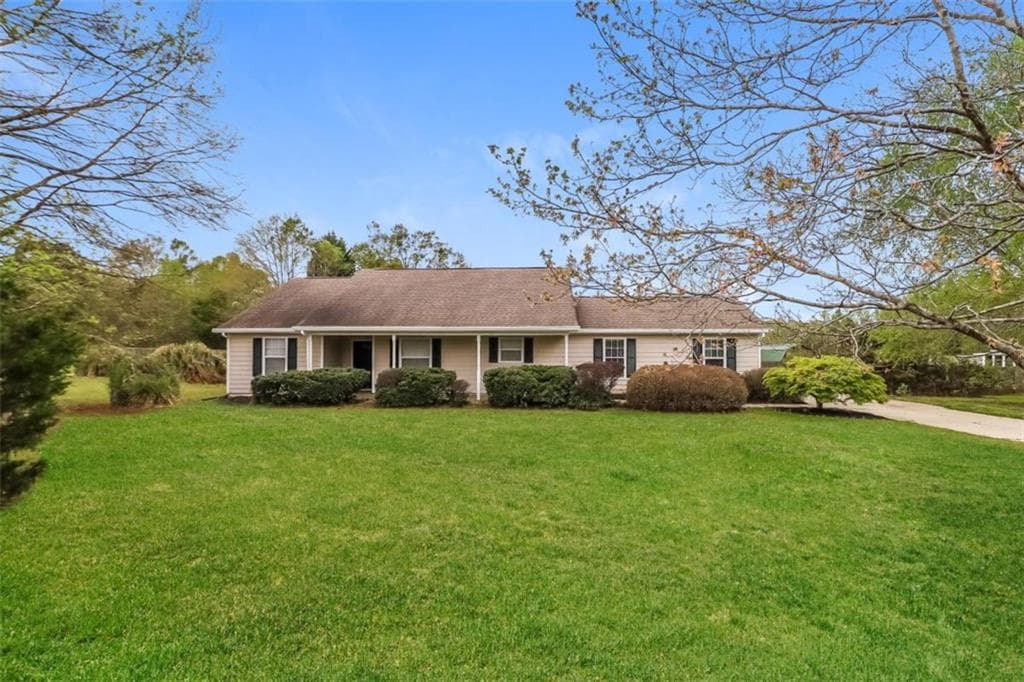 3 bedroom, 2 bathroom, 2,410 sq ft single family residence for sale at 115 Millbrook Way, Mcdonough, GA 30252