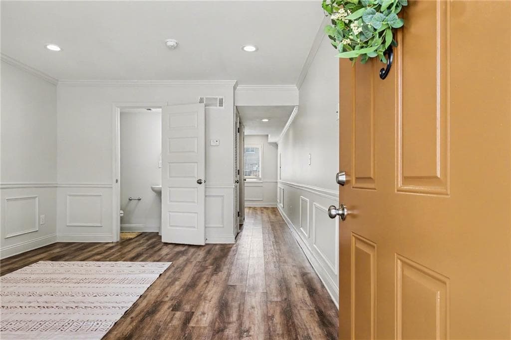 2 bedroom, 2 bathroom, 984 sq ft apartment for rent at 470 Bolton Rd NW Drive D6, Atlanta, GA 30331 for $1,750 a month — photo 2