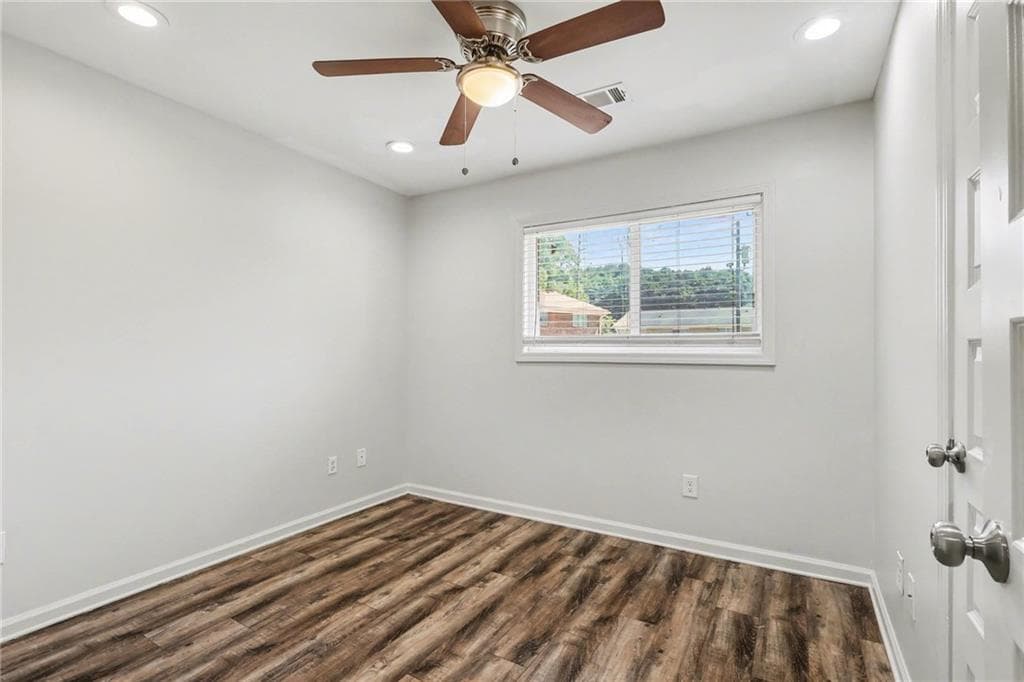 2 bedroom, 2 bathroom, 984 sq ft apartment for rent at 470 Bolton Rd NW Drive D6, Atlanta, GA 30331 for $1,750 a month — photo 6