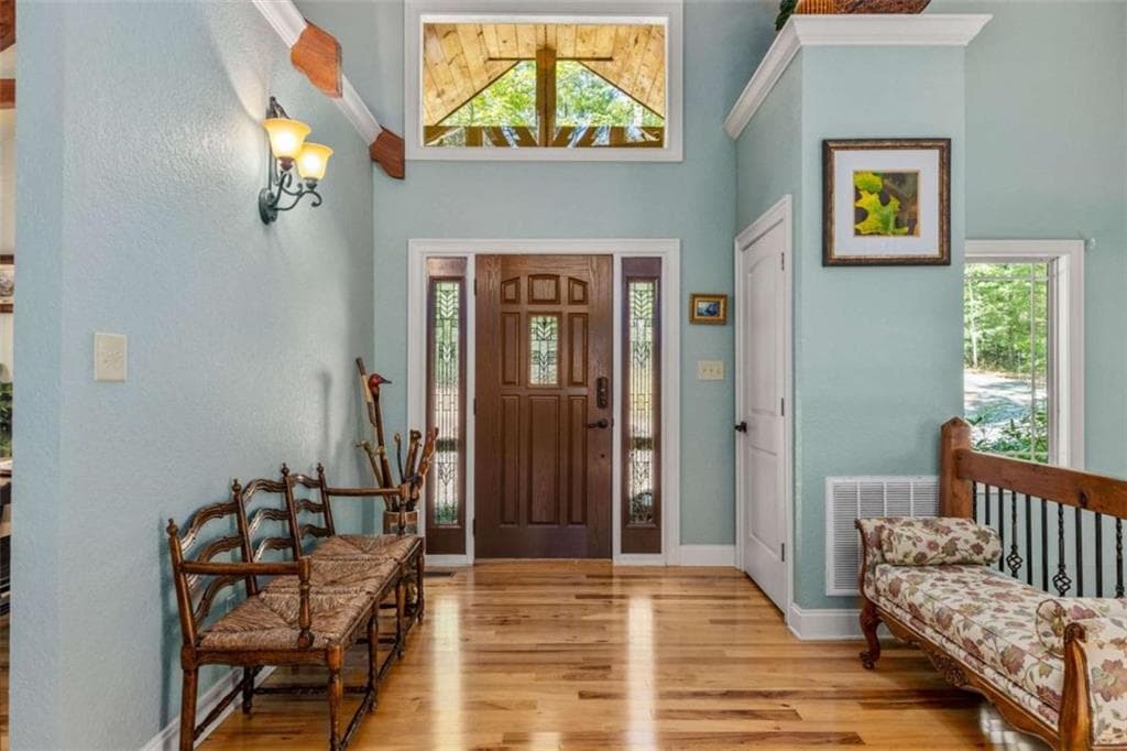 5 bedroom, 3 bathroom, 3,900 sq ft single family residence for sale at 200 Plantation Lane, Blue Ridge, GA 30513 — photo 7