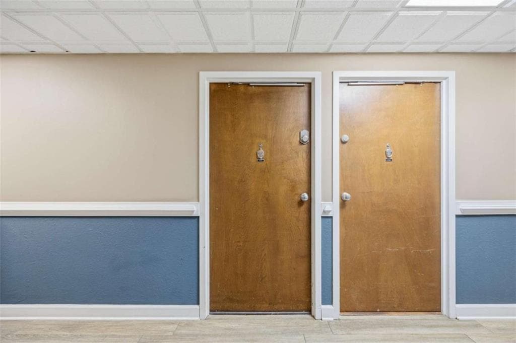 2 bedroom, 1 bathroom, 882 sq ft condominium for sale at 375 Ralph McGill Boulevard 407, Atlanta, GA 30312 — photo 2