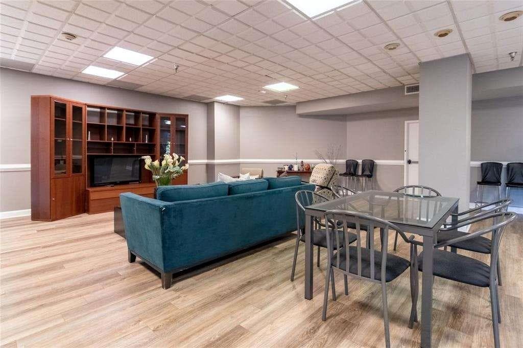 2 bedroom, 1 bathroom, 882 sq ft condominium for sale at 375 Ralph McGill Boulevard 407, Atlanta, GA 30312 — photo 4