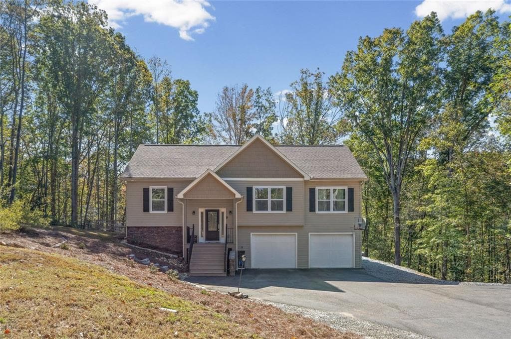 4 bedroom, 4 bathroom, 2,012 sq ft single family residence for sale at 3735 Oak Grove Road, Dahlonega, GA 30533 — photo 7