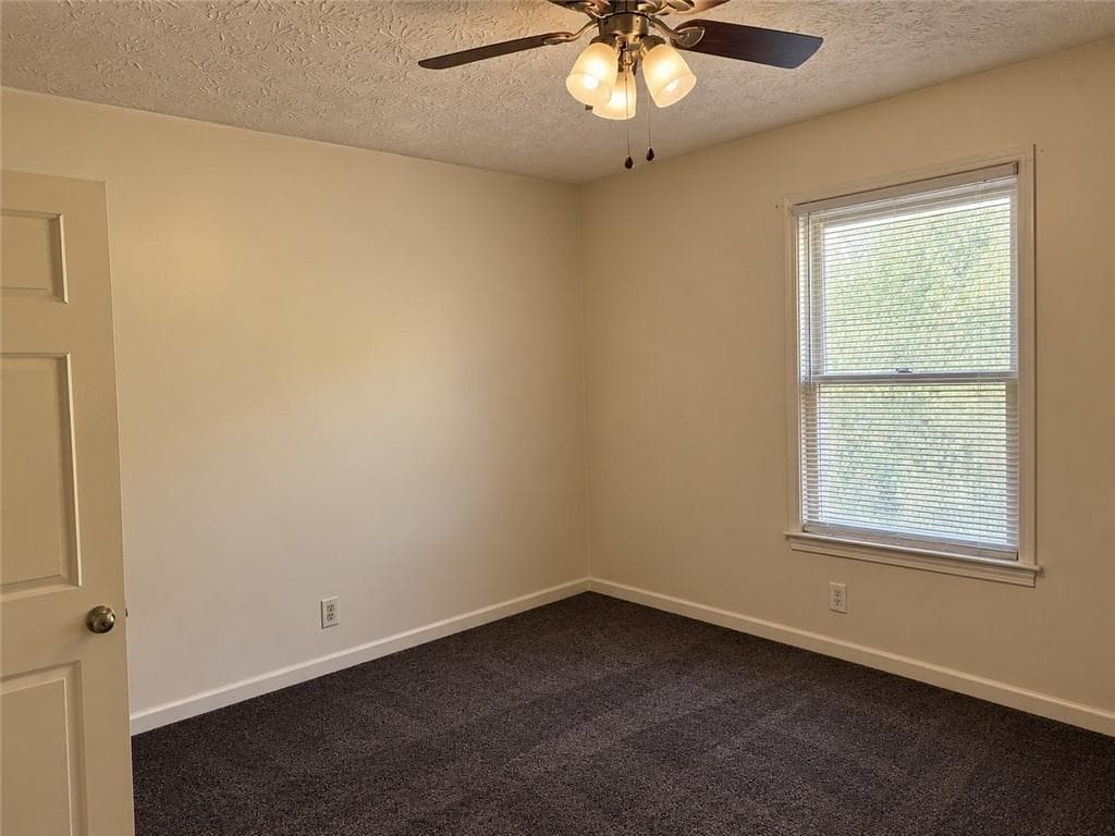 3 bedroom, 3 bathroom, 1,600 sq ft townhouse for sale at 966 Park Gate Place, Stone Mountain, GA 30083 — photo 4