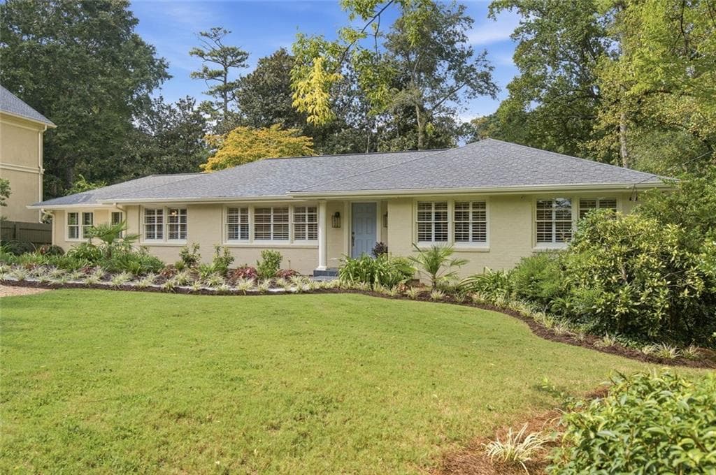 3 bedroom, 2 bathroom, 2,112 sq ft single family residence for sale at 2552 Lavista Road, Decatur, GA 30033 — photo 1 of 52