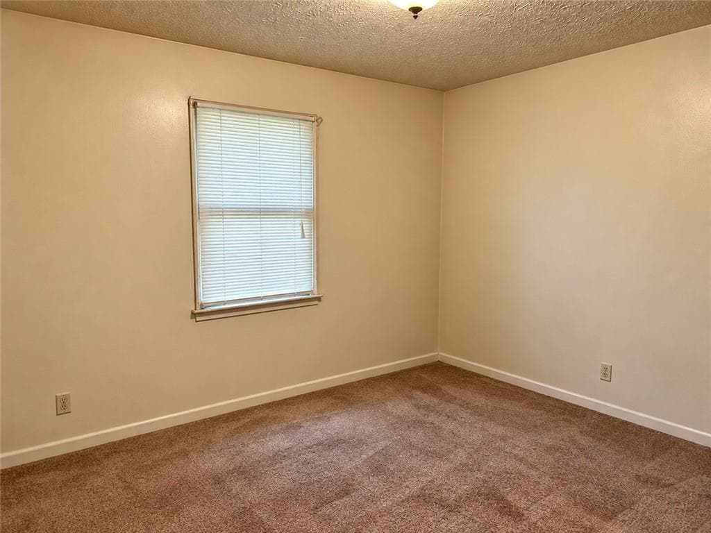 3 bedroom, 3 bathroom, 1,600 sq ft townhouse for sale at 966 Park Gate Place, Stone Mountain, GA 30083 — photo 6