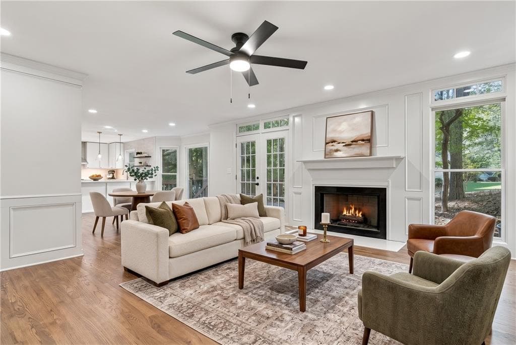 4 bedroom, 3 bathroom, 2,708 sq ft single family residence for sale at 8020 Willow Tree Way, Alpharetta, GA 30005 — photo 6