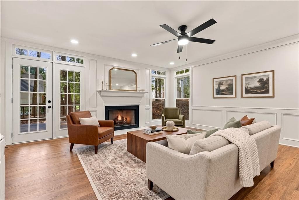 4 bedroom, 3 bathroom, 2,708 sq ft single family residence for sale at 8020 Willow Tree Way, Alpharetta, GA 30005 — photo 7