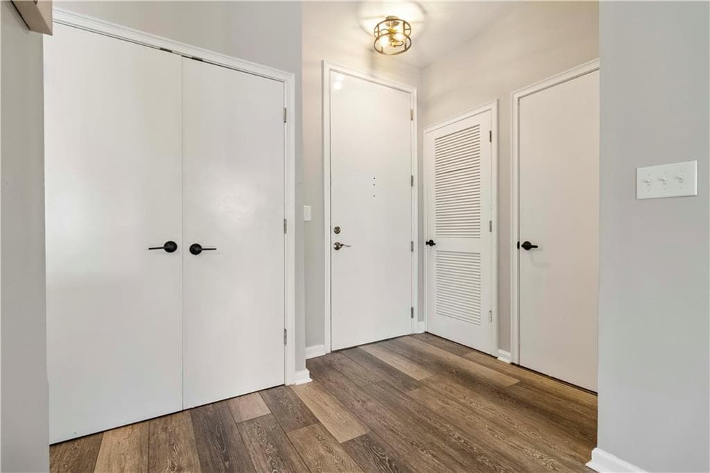 2 bedroom, 2 bathroom, 1,019 sq ft condominium for rent at 898 Oak Street 3228, Atlanta, GA 30310 for $2,000 a month — photo 4