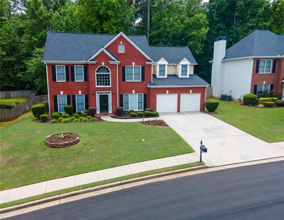 4 bedroom, 3 bathroom, 2,450 sq ft single family residence for sale at 632 Oakview Trail, Stone Mountain, GA 30087 — photo 1 of 35