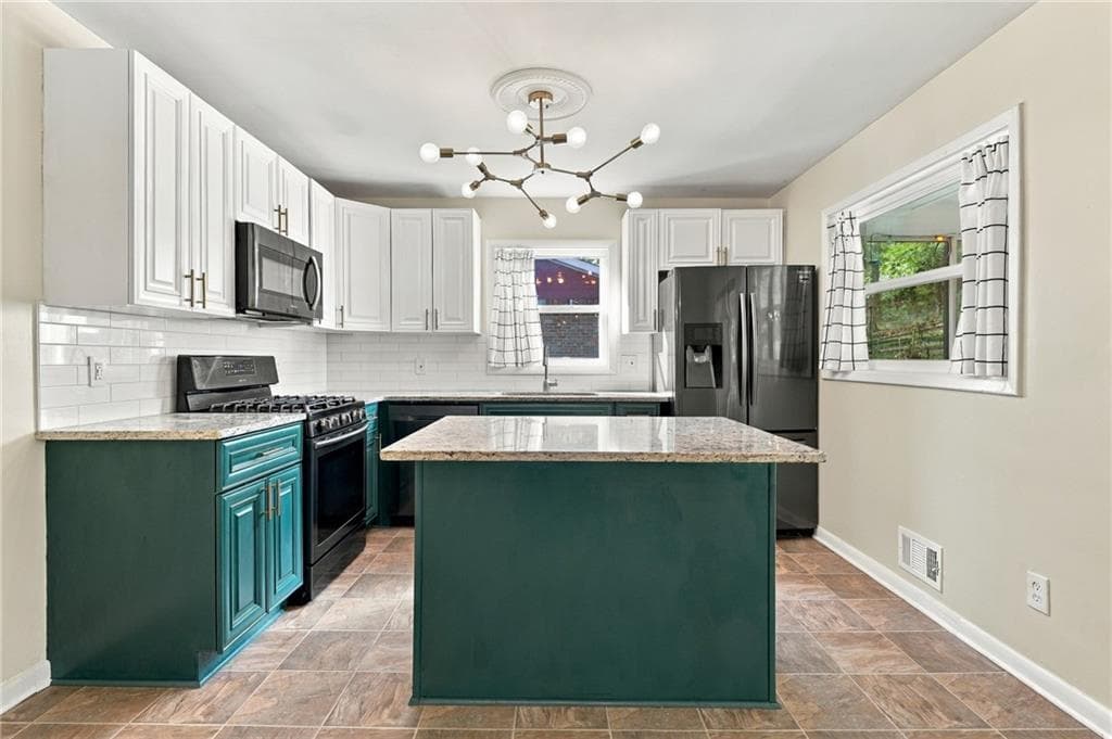 3 bedroom, 2 bathroom, 1,510 sq ft single family residence for sale at 2721 Sherlock Drive, Decatur, GA 30034 — photo 7