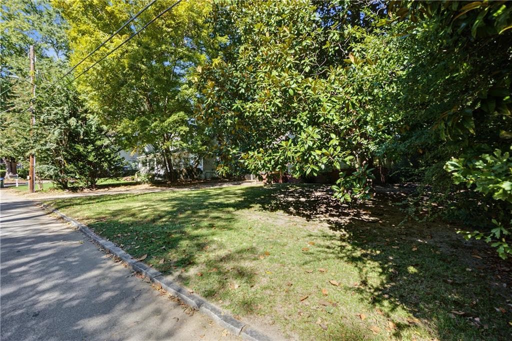 2 bedroom, 1 bathroom single family residence for sale at 1826 Hickory Road, Chamblee, GA 30341 — photo 4