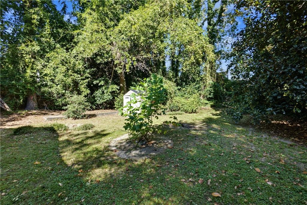 2 bedroom, 1 bathroom single family residence for sale at 1826 Hickory Road, Chamblee, GA 30341 — photo 8