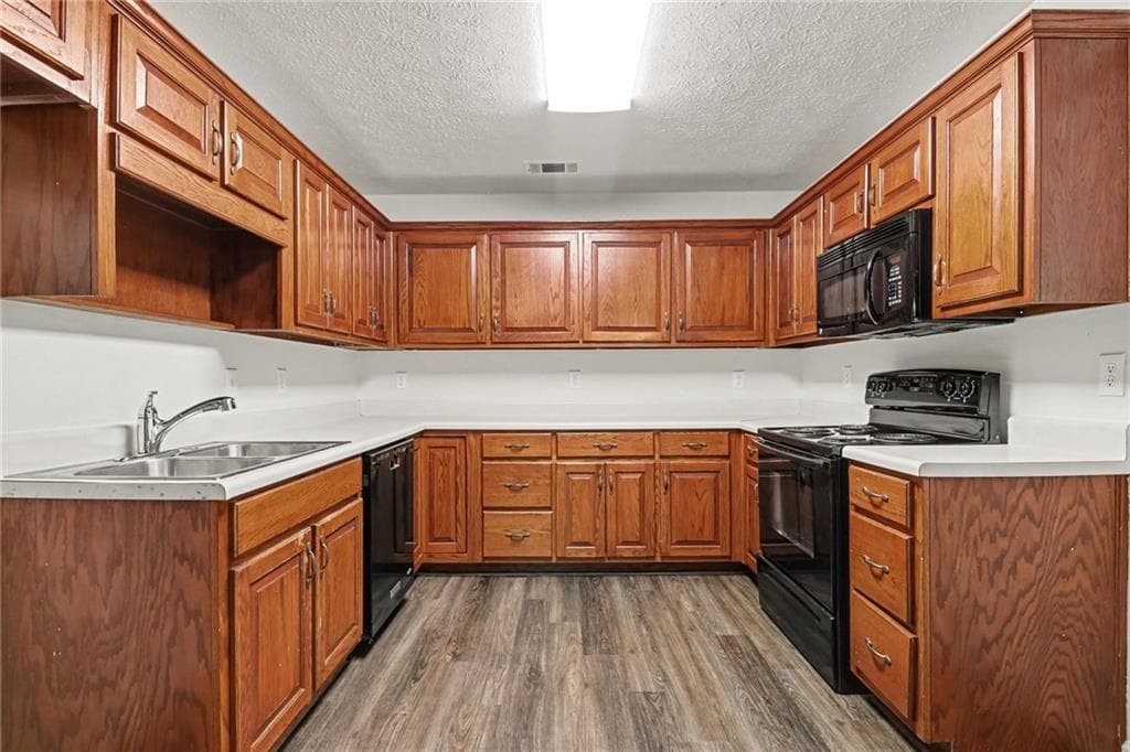 4 bedroom, 3 bathroom, 3,284 sq ft single family residence for sale at 120 Young Deer Drive, Dahlonega, GA 30533 — photo 3