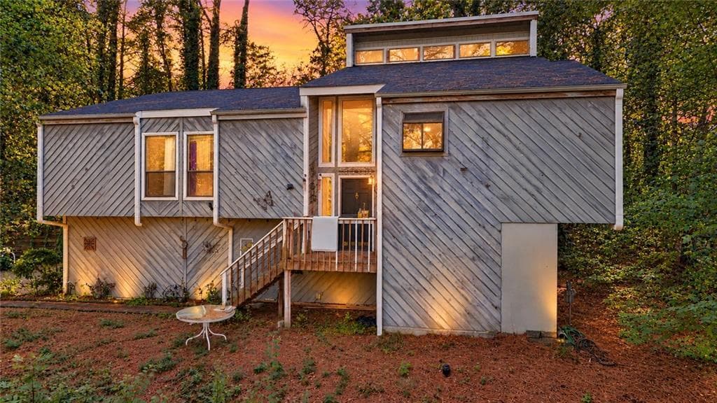 3 bedroom, 2 bathroom, 2,208 sq ft single family residence for sale at 2932 Rock Bridge Road, Marietta, GA 30066 — photo 1 of 40