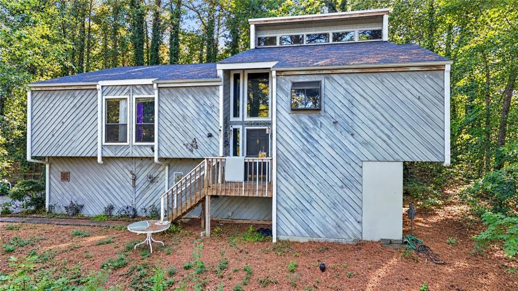 3 bedroom, 2 bathroom, 2,208 sq ft single family residence for sale at 2932 Rock Bridge Road, Marietta, GA 30066 — photo 2
