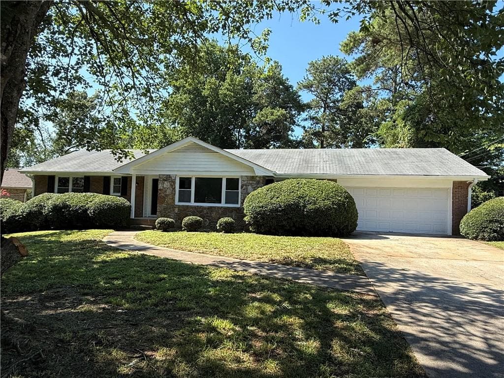 3 bedroom, 2 bathroom, 1,836 sq ft single family residence for rent at 4144 Wellington Hills Drive, Snellville, GA 30039 for $2,200 a month — photo 1 of 35