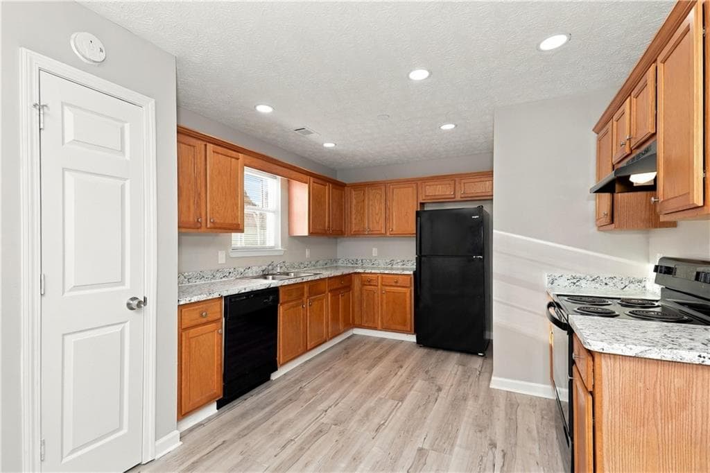 3 bedroom, 2 bathroom, 1,463 sq ft single family residence for sale at 80 Pleasant Hills Drive, Covington, GA 30016 — photo 8