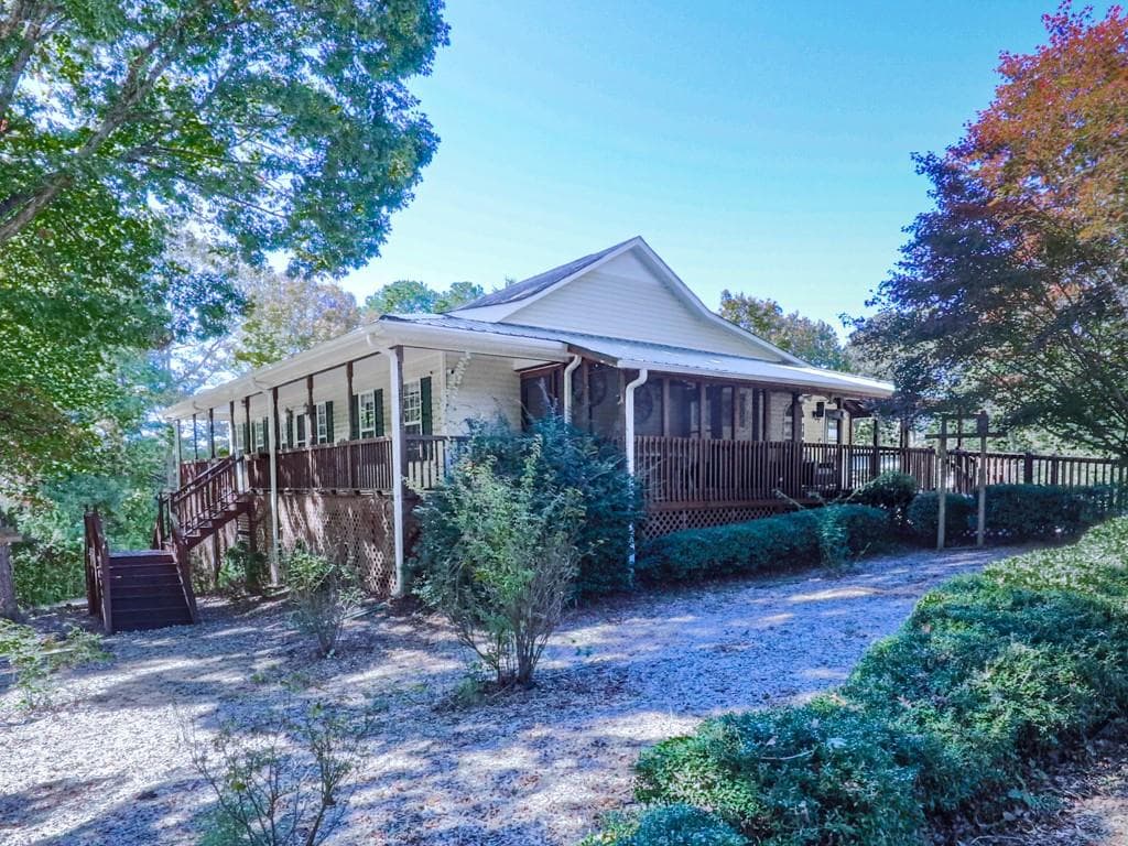 3 bedroom, 3 bathroom, 3,264 sq ft single family residence for sale at 404 Kenny Lane, Temple, GA 30179 — photo 2