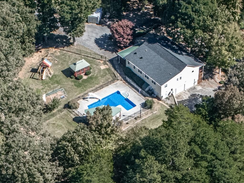 3 bedroom, 3 bathroom, 3,264 sq ft single family residence for sale at 404 Kenny Lane, Temple, GA 30179