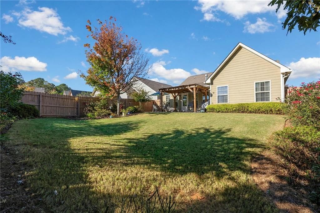 4 bedroom, 3 bathroom, 2,137 sq ft single family residence for sale at 4837 Lost Creek Drive, Gainesville, GA 30504 — photo 2