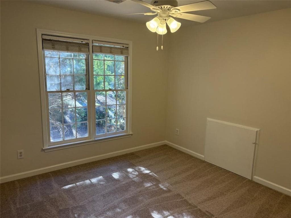 4 bedroom, 3 bathroom, 2,750 sq ft single family residence for rent at 435 Eastbourne Way, Johns Creek, GA 30005 for $4,000 a month — photo 9