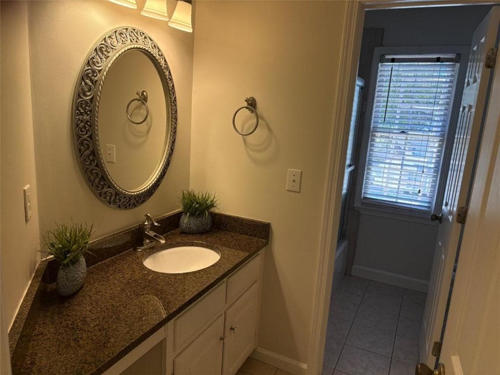 4 bedroom, 3 bathroom, 2,750 sq ft single family residence for rent at 435 Eastbourne Way, Johns Creek, GA 30005 for $4,000 a month — photo 10