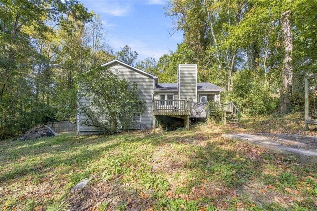 5 bedroom, 2 bathroom, 1,322 sq ft single family residence for sale at 615 Charity Lane, Mableton, GA 30126 — photo 3